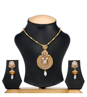 Pearl & Stone Studded Chain Pendant Set