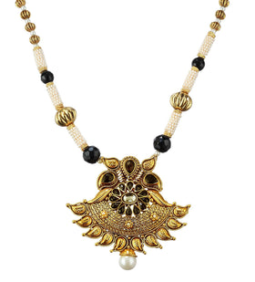 Jodhpuri Black Precious Stone Studded Pendant Set