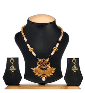 Jodhpuri Black Precious Stone Studded Pendant Set